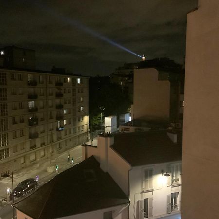 Chambre Chez L'Habitant Pres De Tour Eiffel Parigi Esterno foto